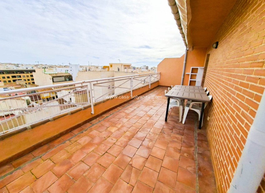 Resale - Apartment / flat - Torrevieja - Torrevieja Centro