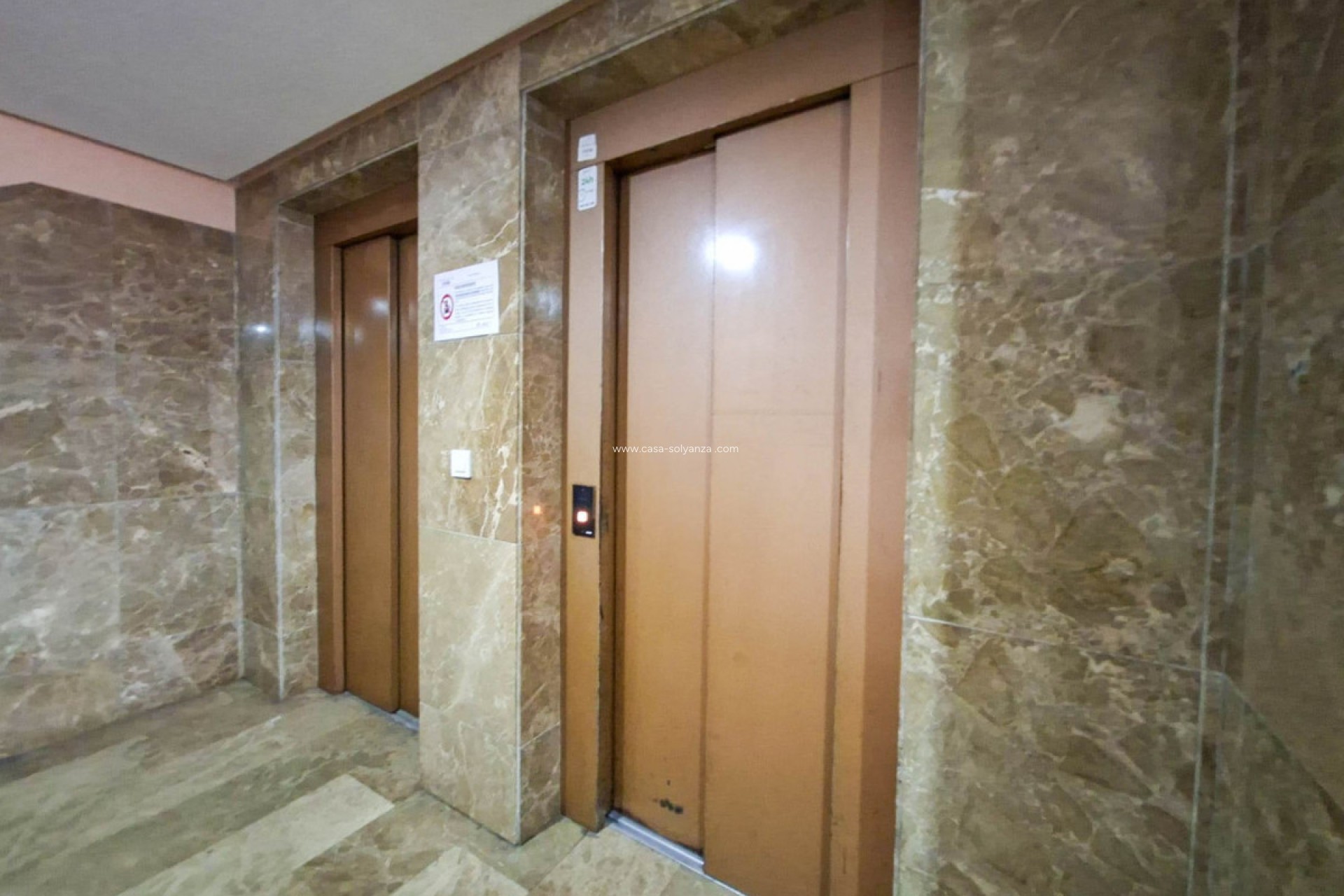 Resale - Apartment / flat - Torrevieja - Torrevieja Centro