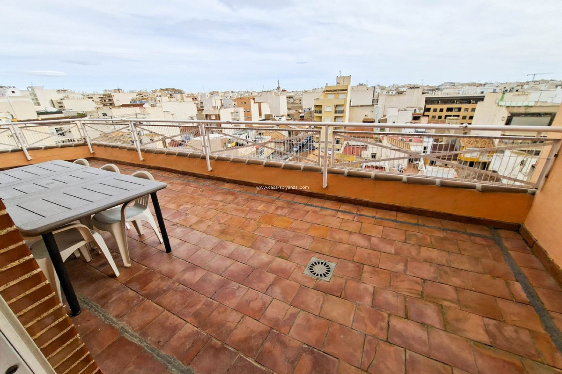 Resale - Apartment / flat - Torrevieja - Torrevieja Centro