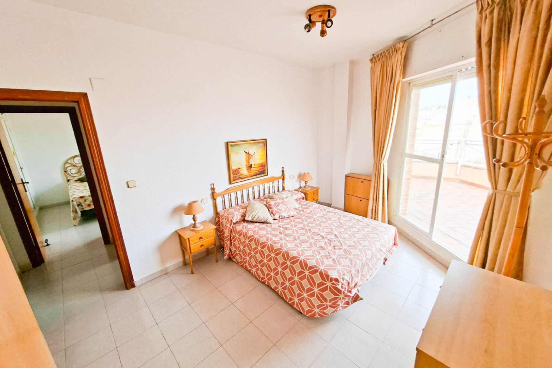 Resale - Apartment / flat - Torrevieja - Torrevieja Centro