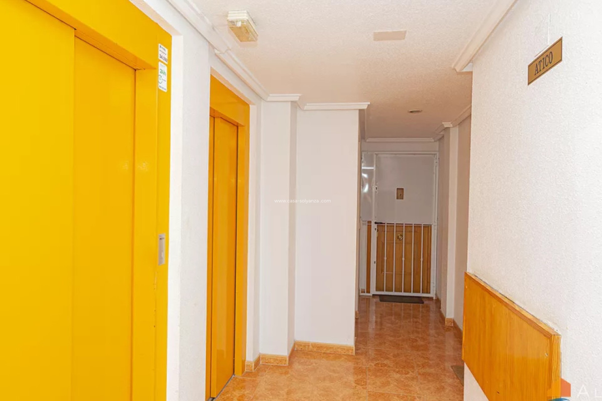Resale - Apartment / flat - Torrevieja - Torrevieja Centro