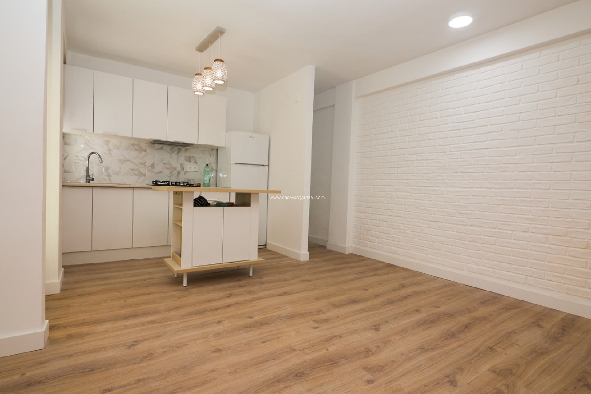 Resale - Apartment / flat - Torrevieja - Torrevieja Centro