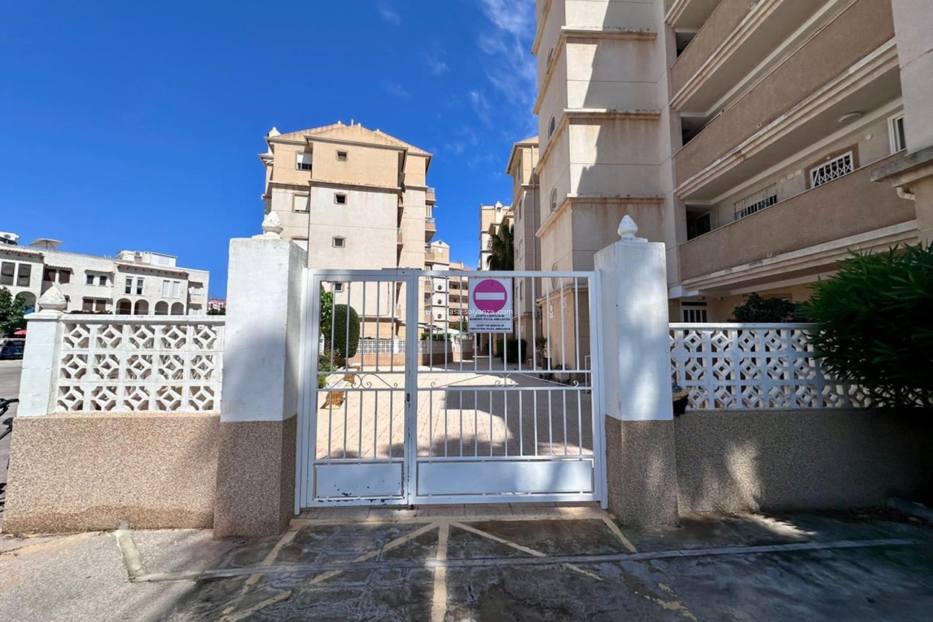 Resale - Apartment / flat - Torrevieja - Torrevieja Centro