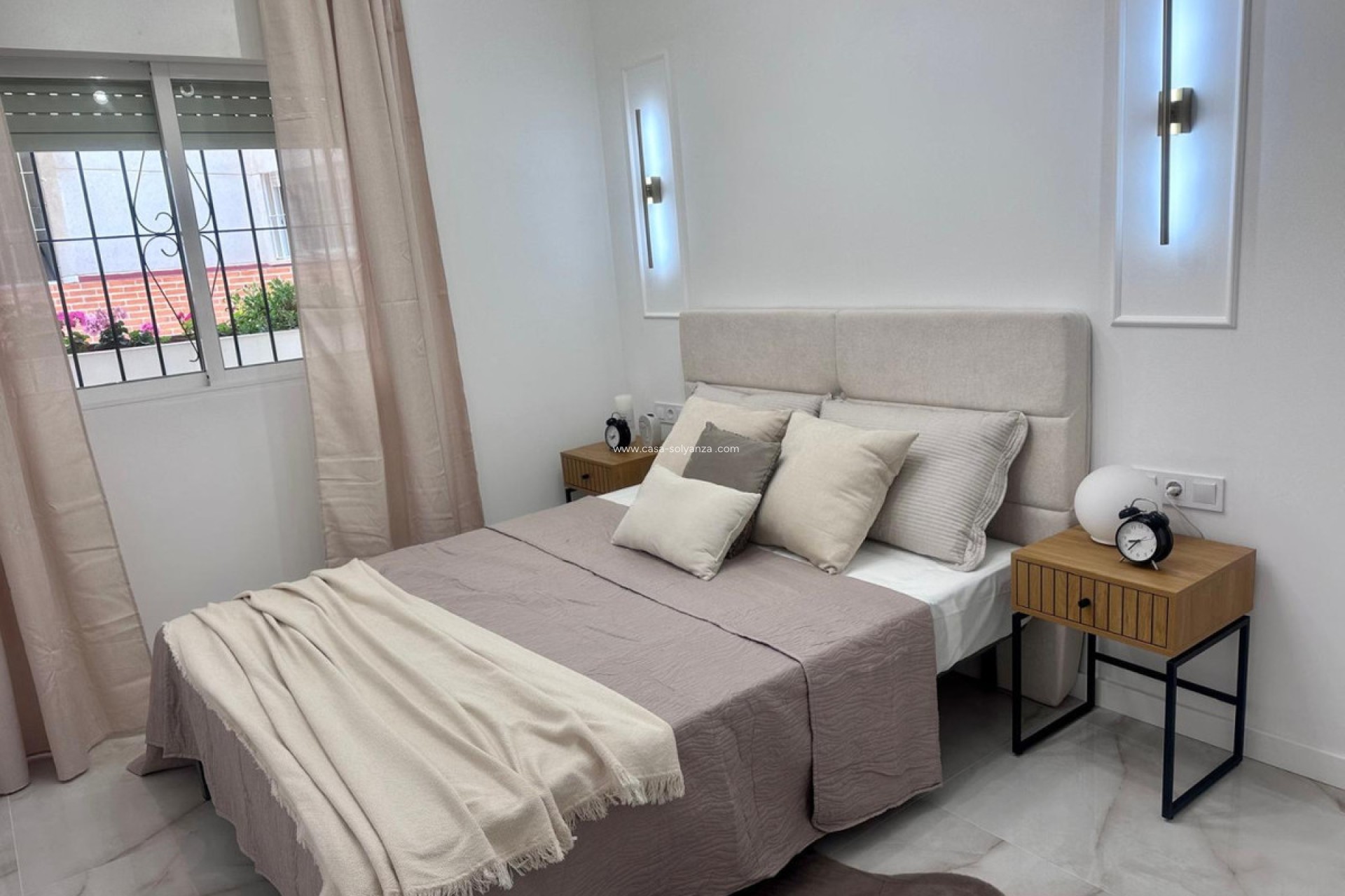 Resale - Apartment / flat - Torrevieja - Torrevieja Centro