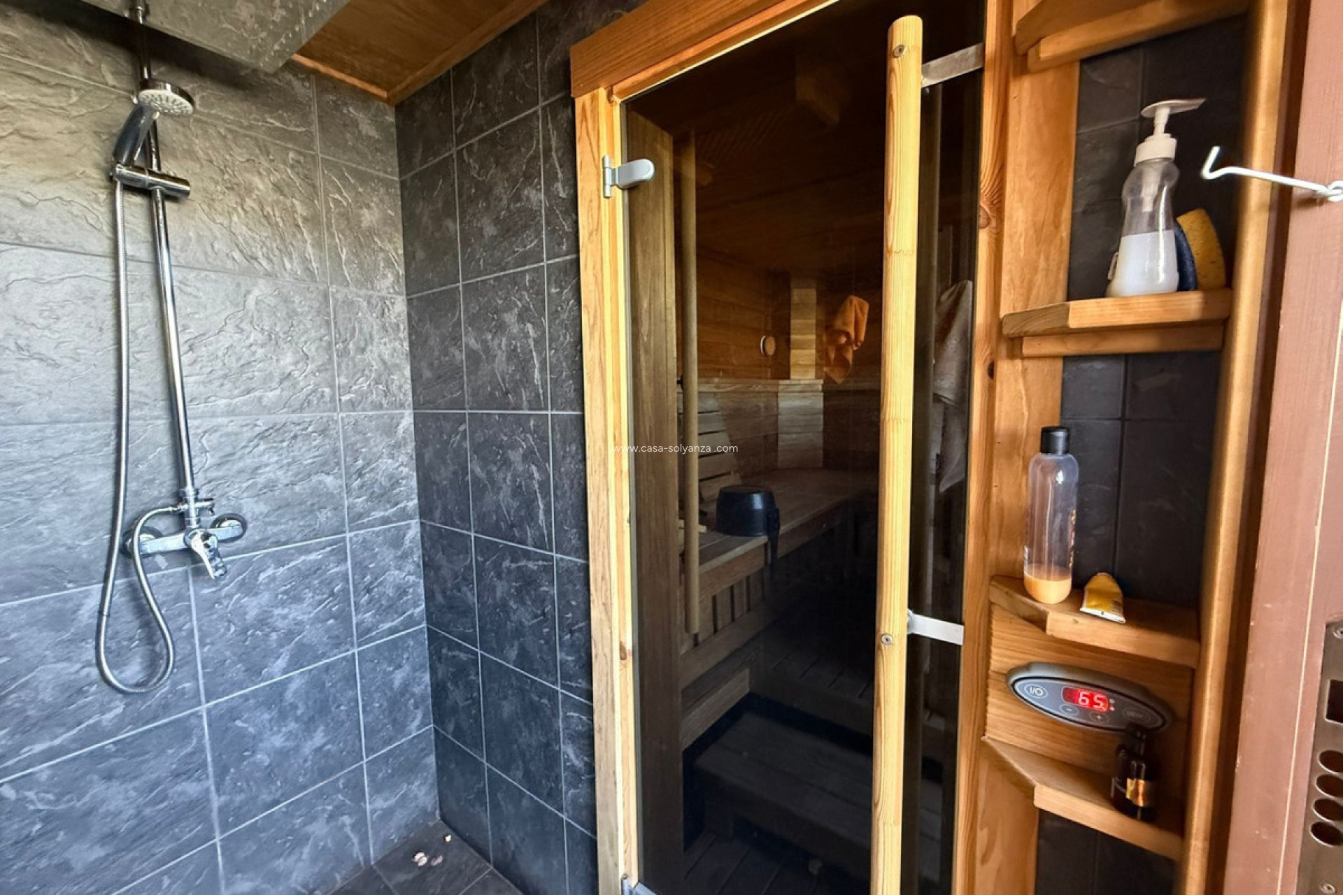 Resale - Apartment / flat - Torrevieja - Torrevieja Centro