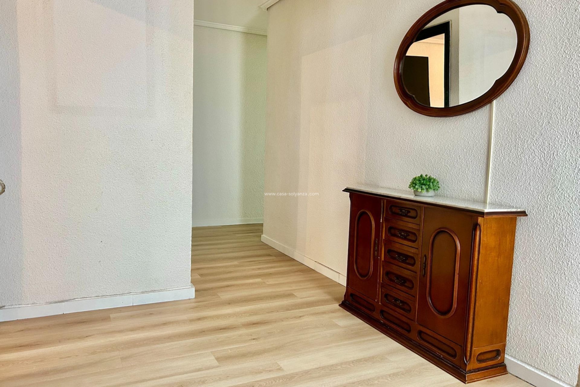 Resale - Apartment / flat - Torrevieja - Torrevieja Centro