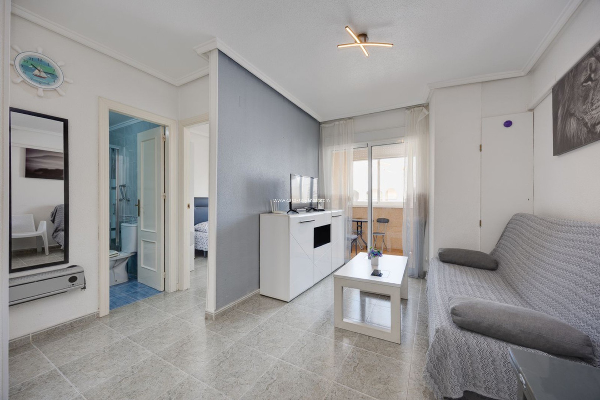 Resale - Apartment / flat - Torrevieja - Torrevieja Centro