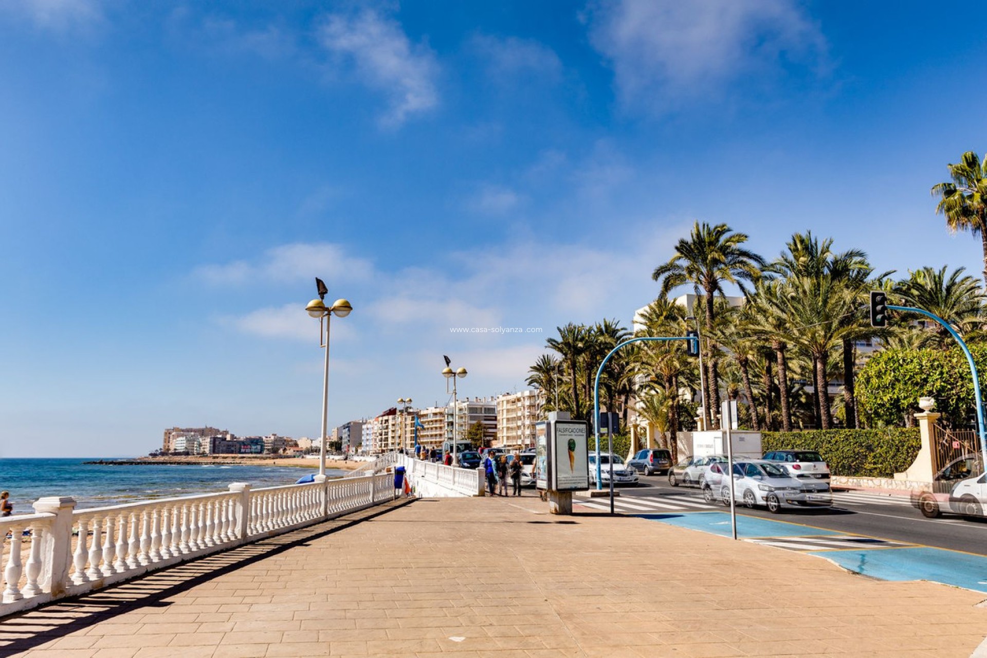 Resale - Apartment / flat - Torrevieja - Torrevieja Centro