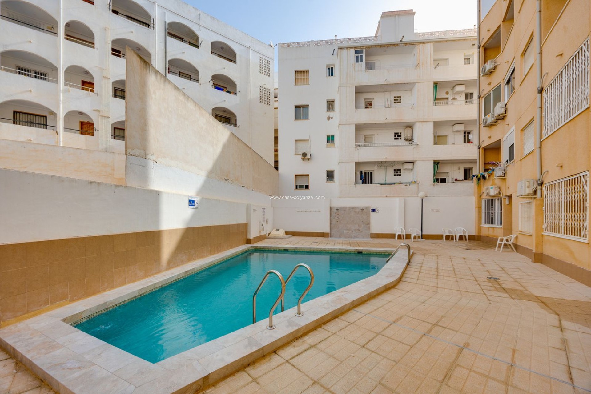 Resale - Apartment / flat - Torrevieja - Torrevieja Centro