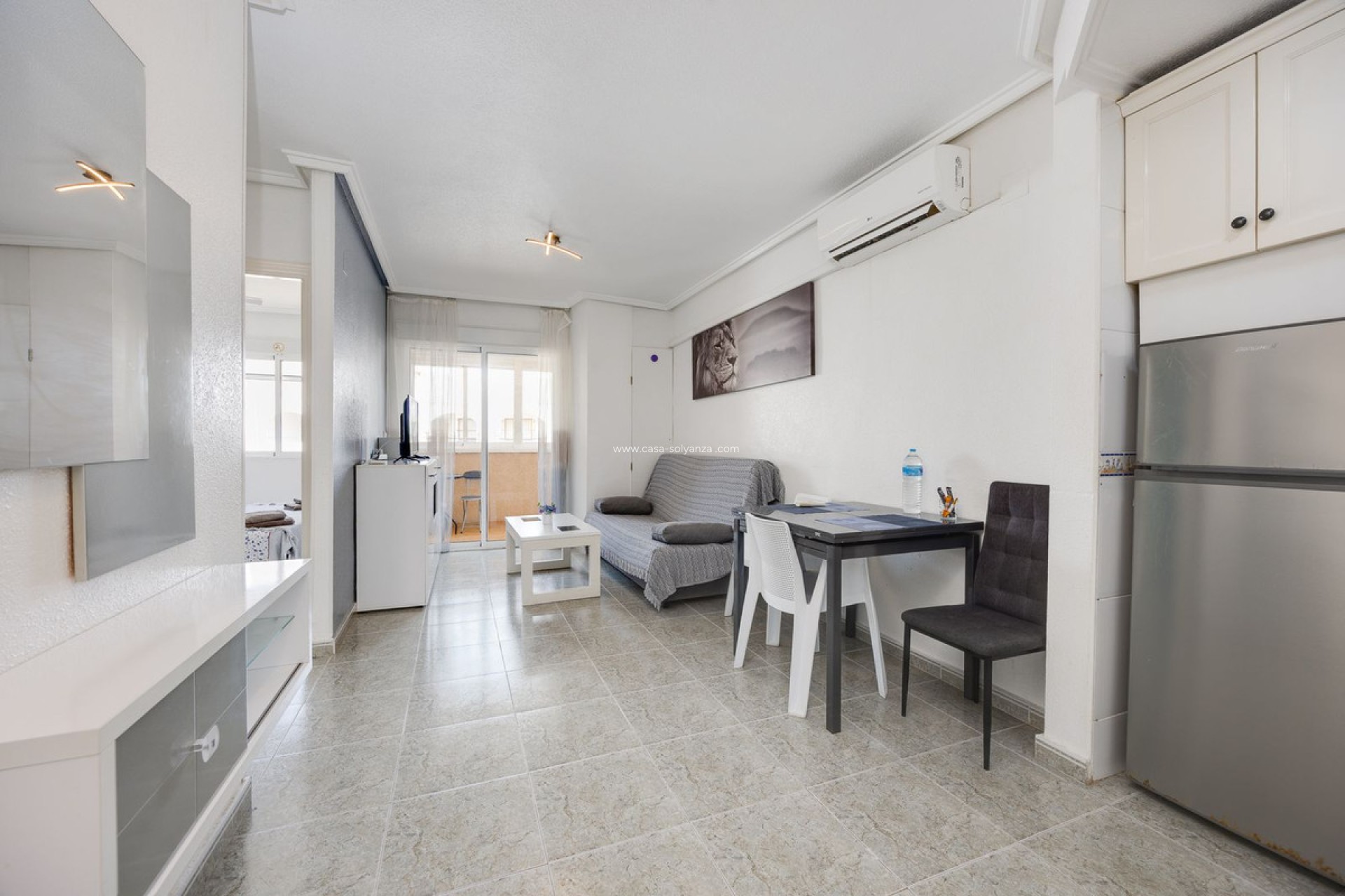 Resale - Apartment / flat - Torrevieja - Torrevieja Centro