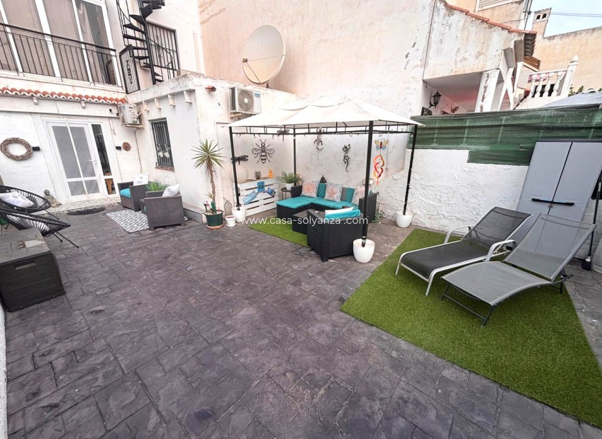 Resale - Apartment / flat - Torrevieja - Torrevieja Centro