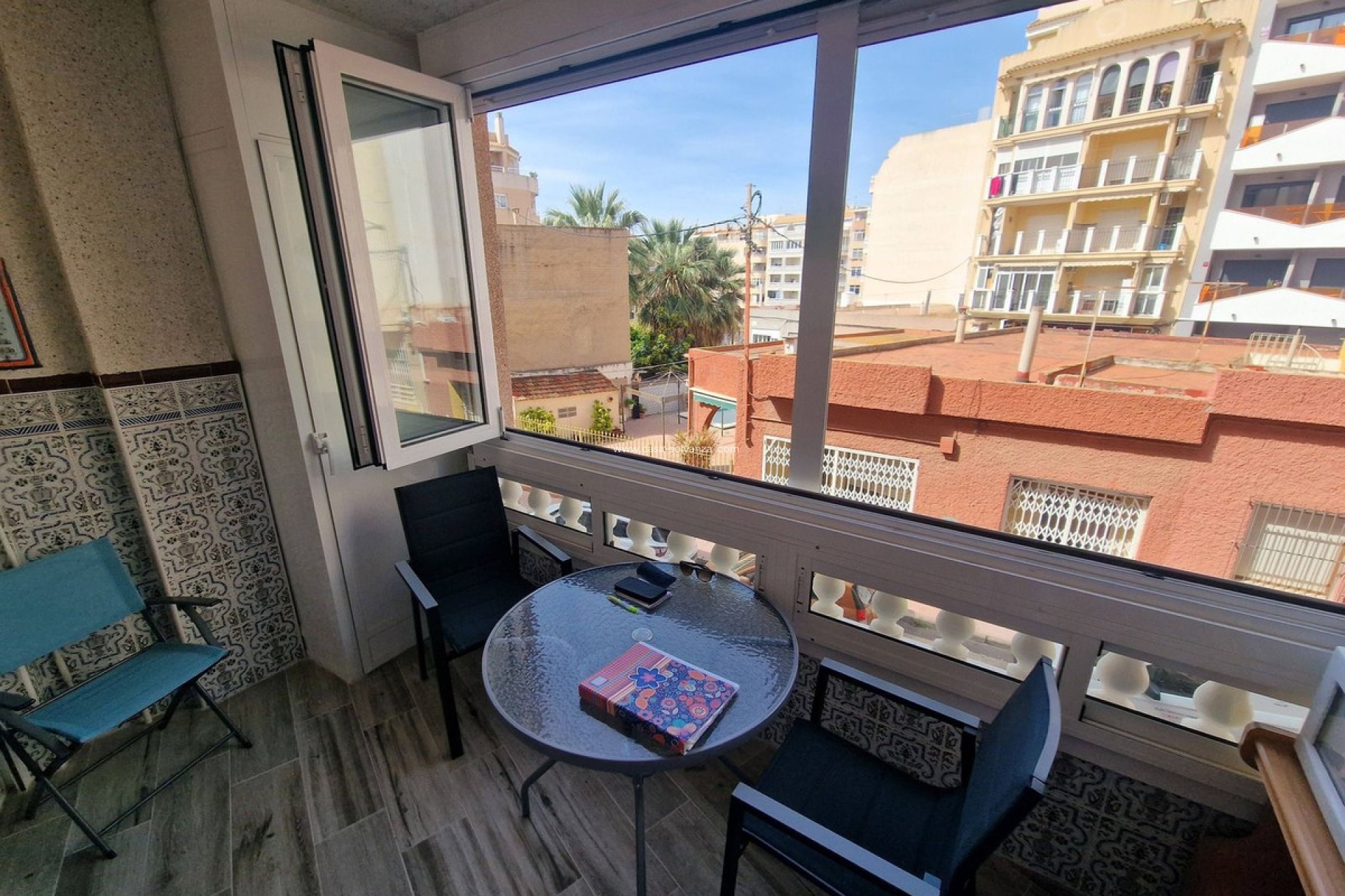 Resale - Apartment / flat - Torrevieja - Torrevieja Centro
