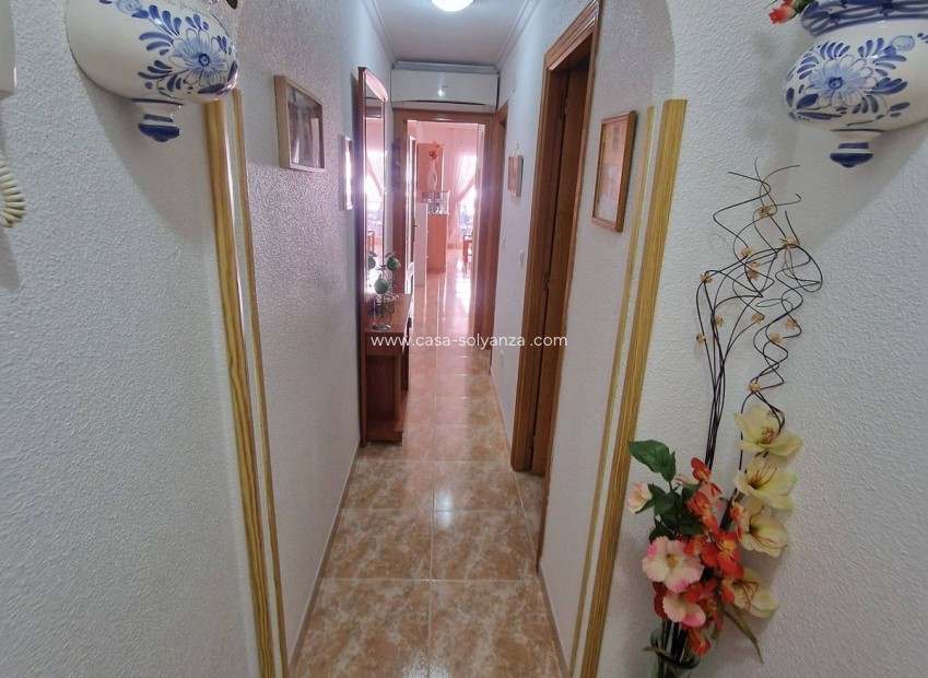 Resale - Apartment / flat - Torrevieja - Torrevieja Centro