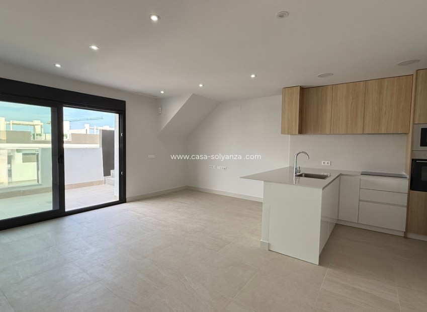 Resale - Apartment / flat - Torrevieja - Torrevieja Centro