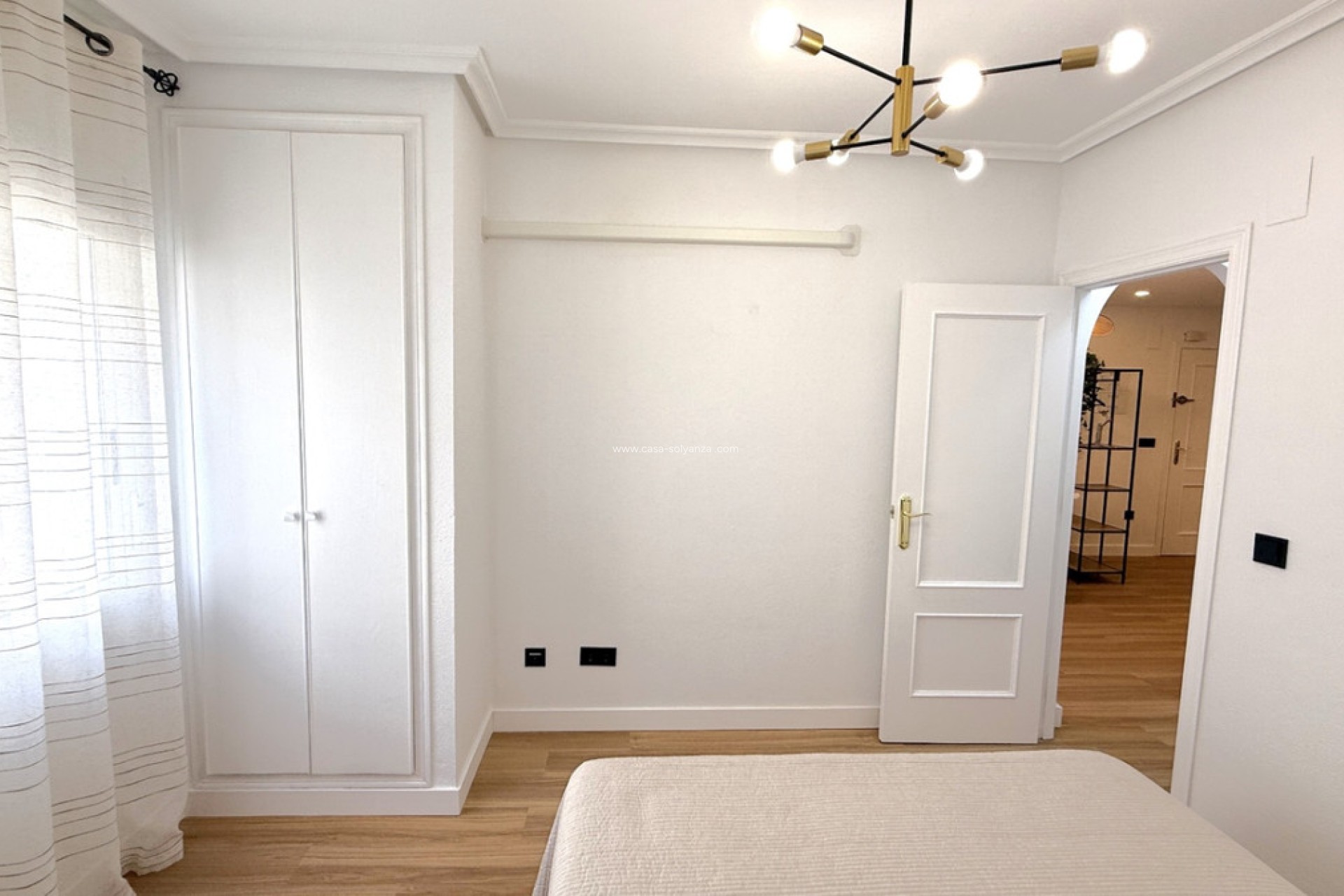 Resale - Apartment / flat - Torrevieja - Torrevieja Centro