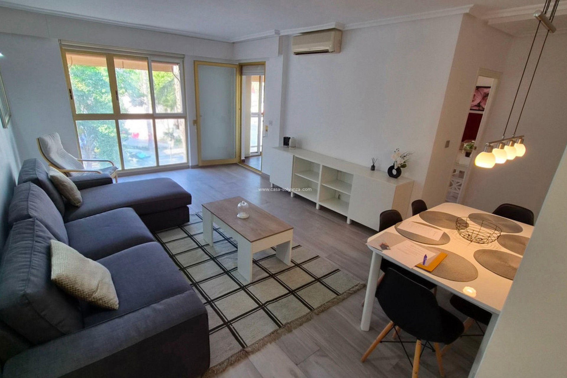 Resale - Apartment / flat - Torrevieja - Torrevieja Centro