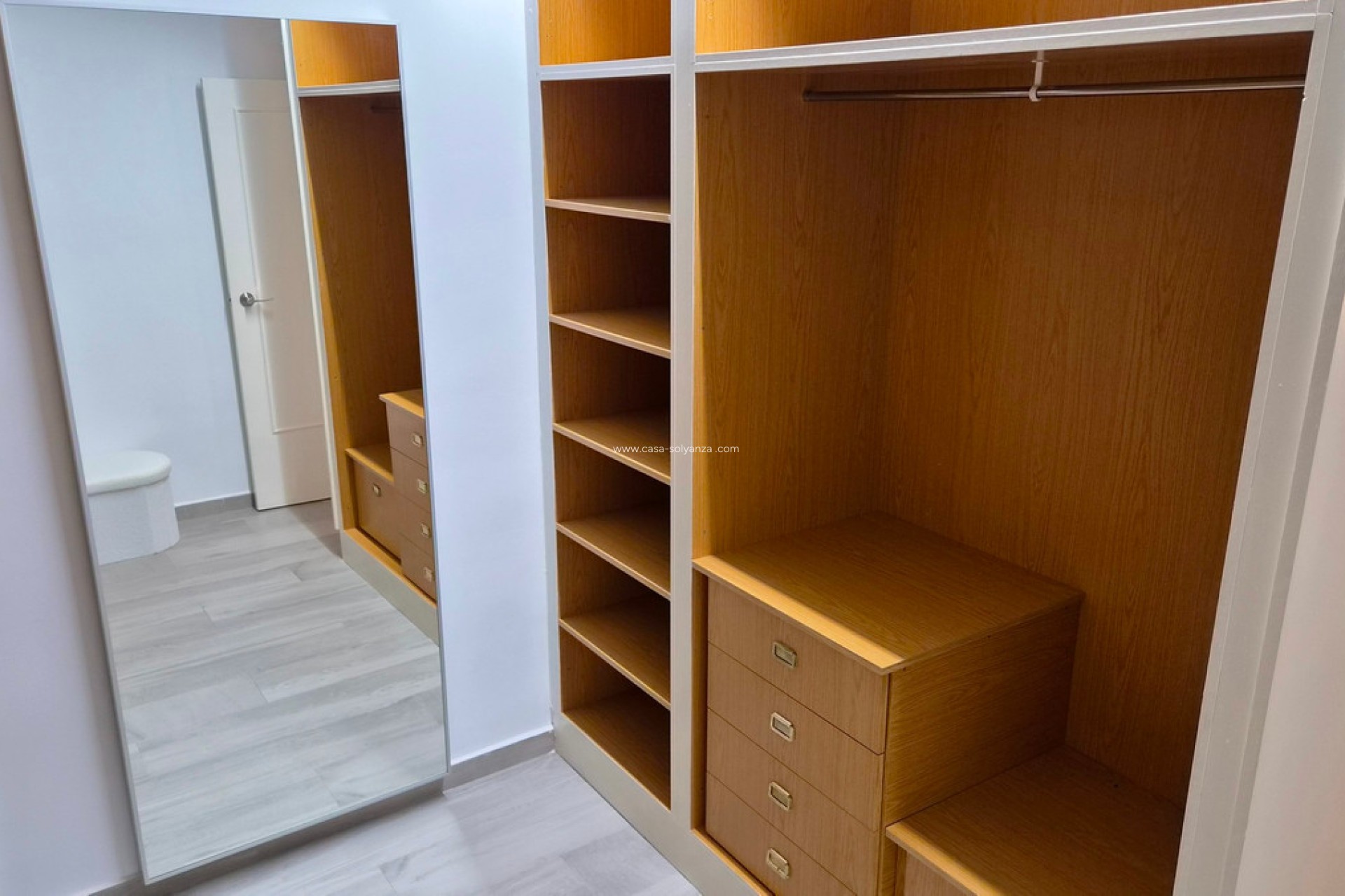 Resale - Apartment / flat - Torrevieja - Torrevieja Centro