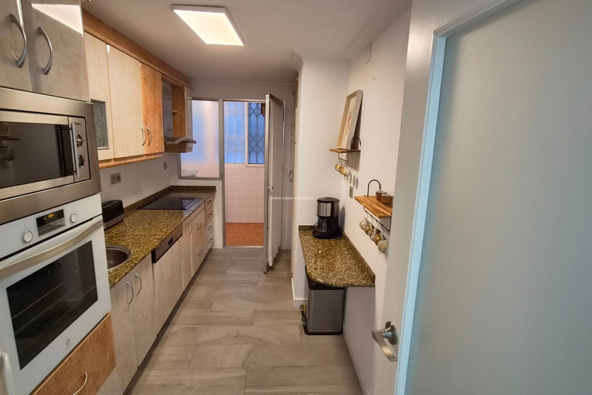 Resale - Apartment / flat - Torrevieja - Torrevieja Centro