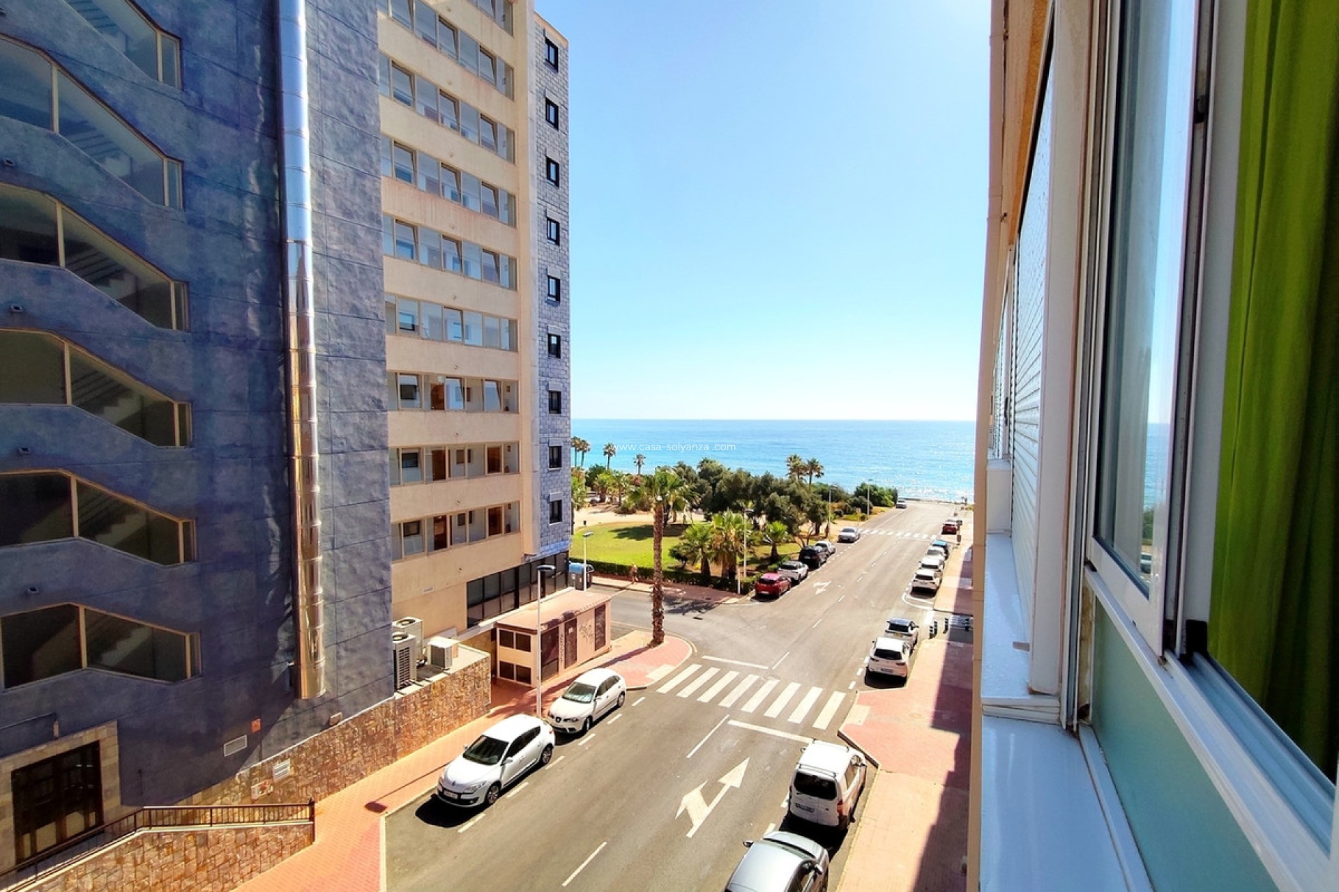 Resale - Apartment / flat - Torrevieja - Torrevieja Centro