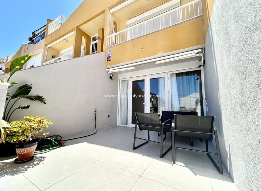 Resale - Apartment / flat - Torrevieja - Torrevieja Centro
