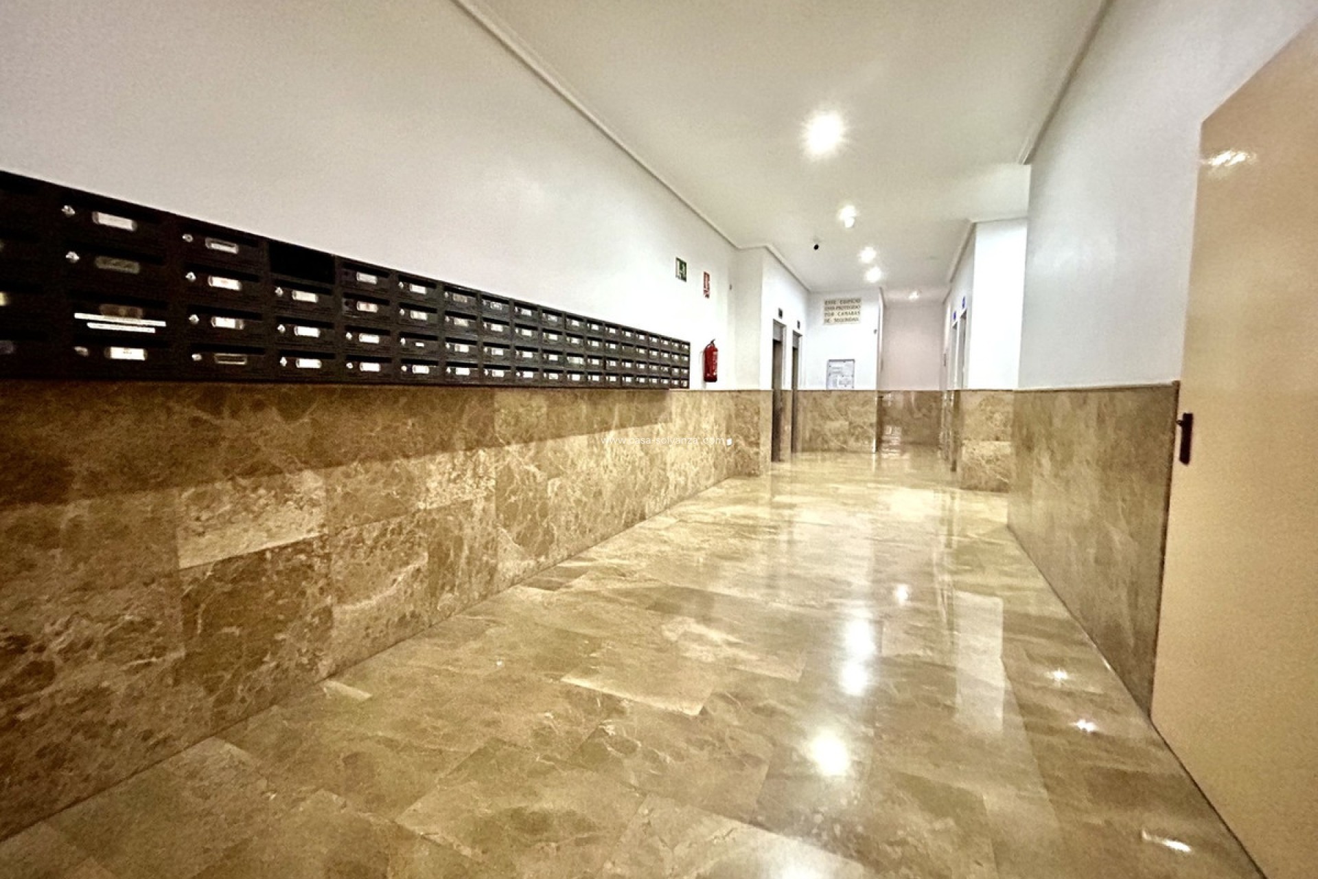 Resale - Apartment / flat - Torrevieja - Torrevieja Centro