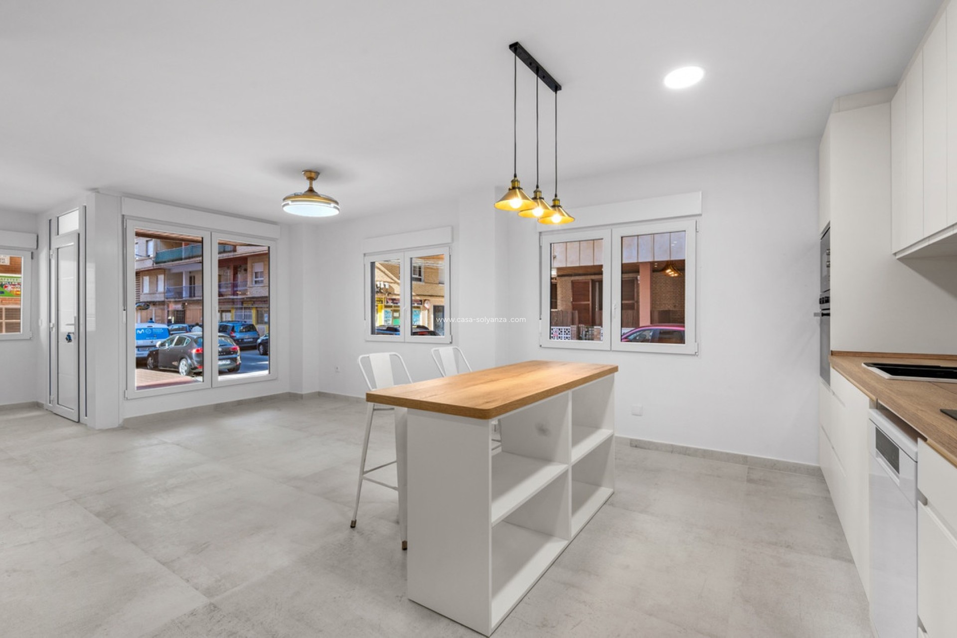 Resale - Apartment / flat - Torrevieja - Torrevieja Centro