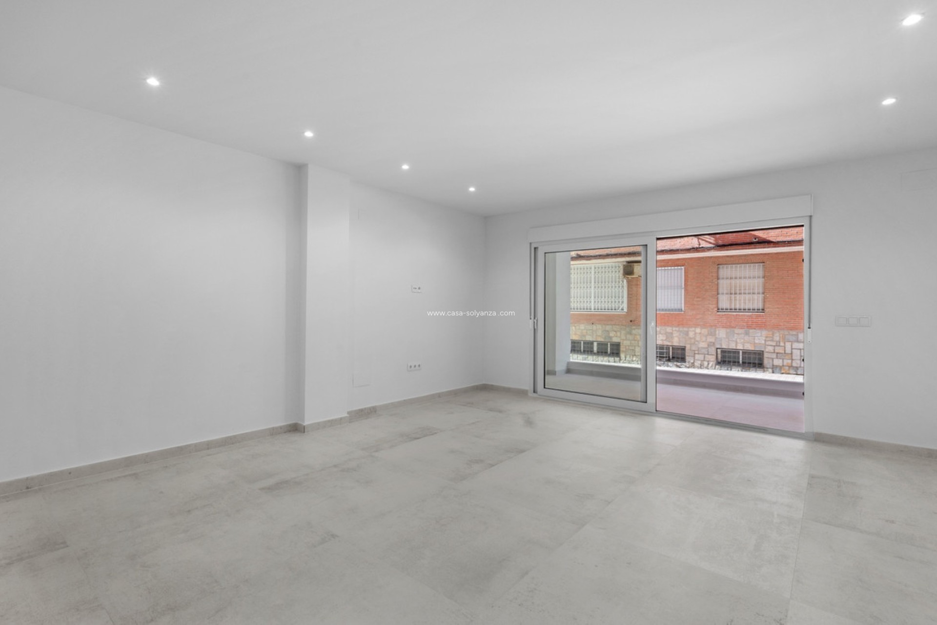 Resale - Apartment / flat - Torrevieja - Torrevieja Centro