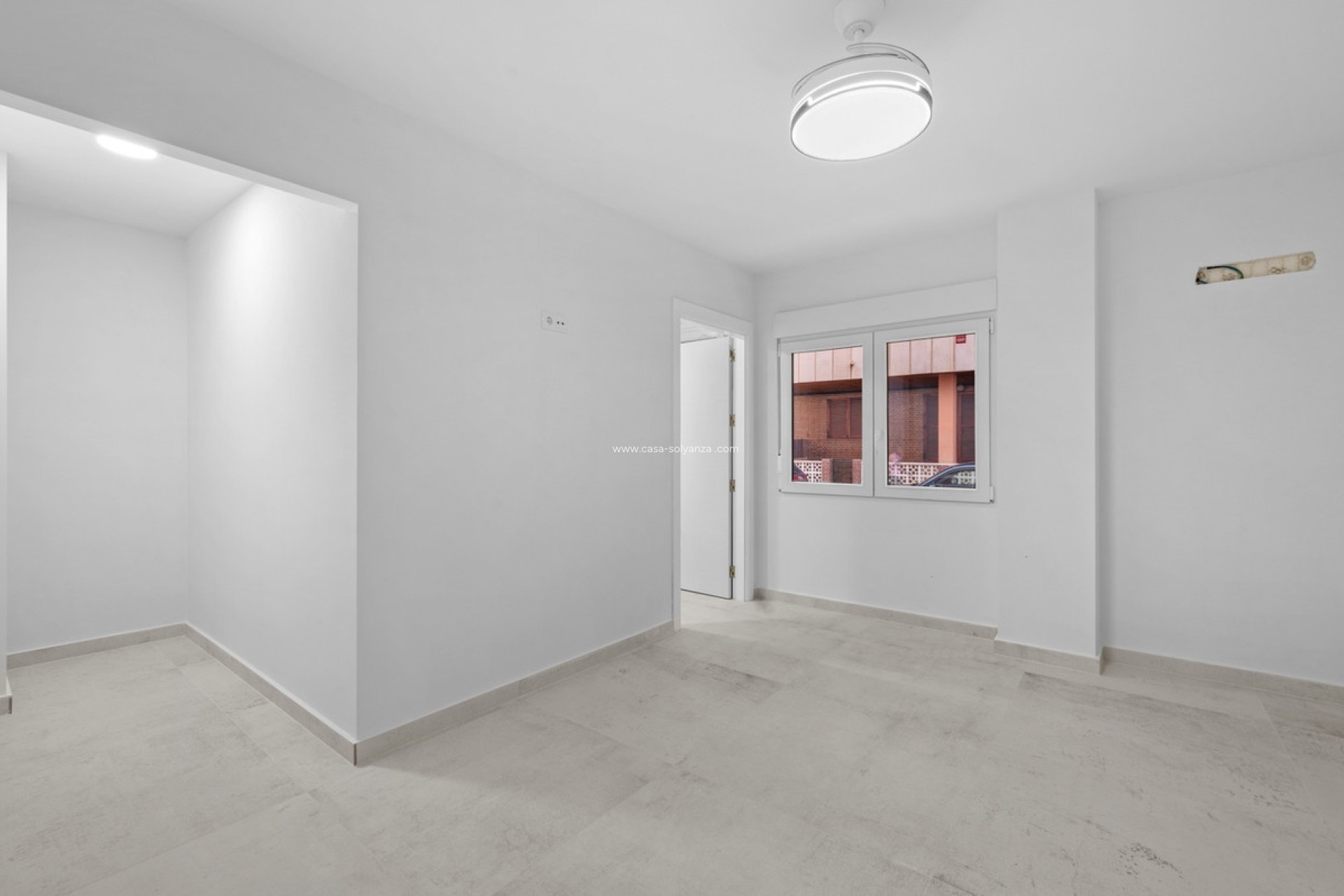 Resale - Apartment / flat - Torrevieja - Torrevieja Centro