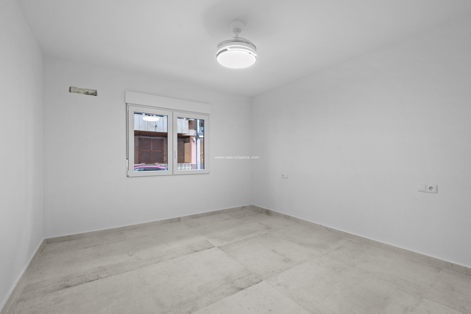 Resale - Apartment / flat - Torrevieja - Torrevieja Centro