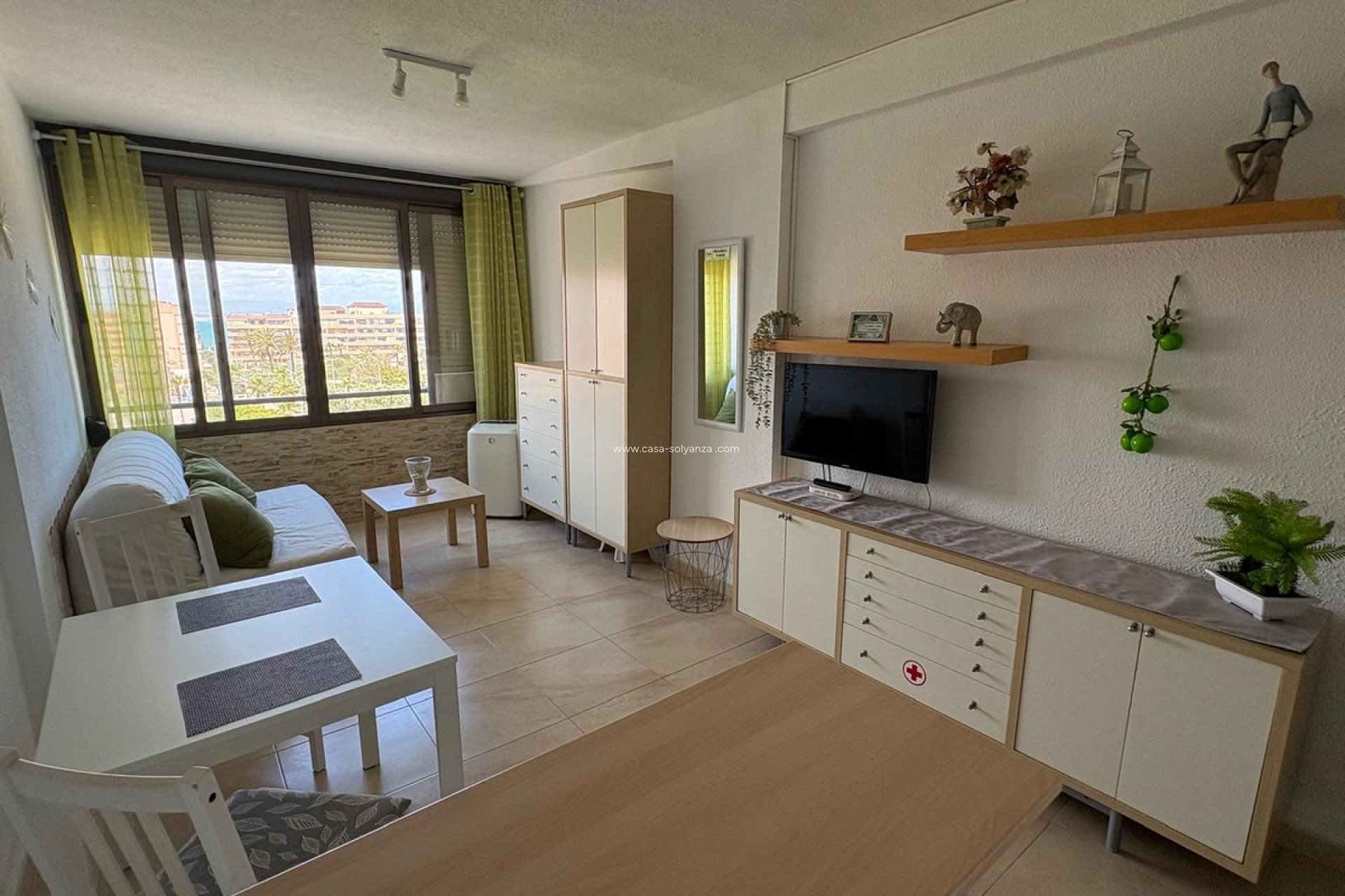 Resale - Apartment / flat - Torrevieja - Torrevieja Centro