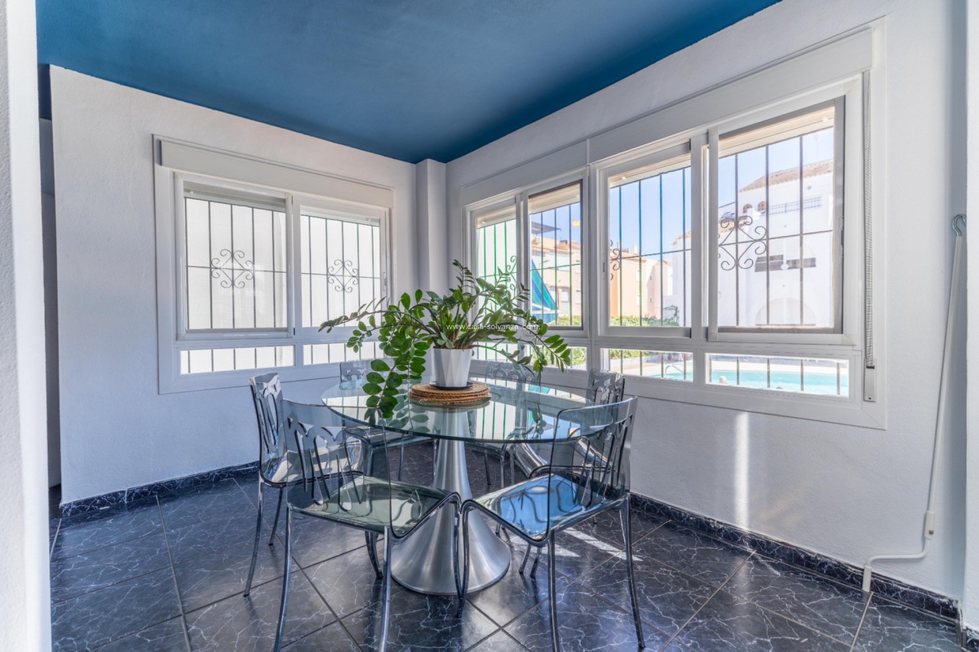 Resale - Apartment / flat - Torrevieja - Torrevieja Centro