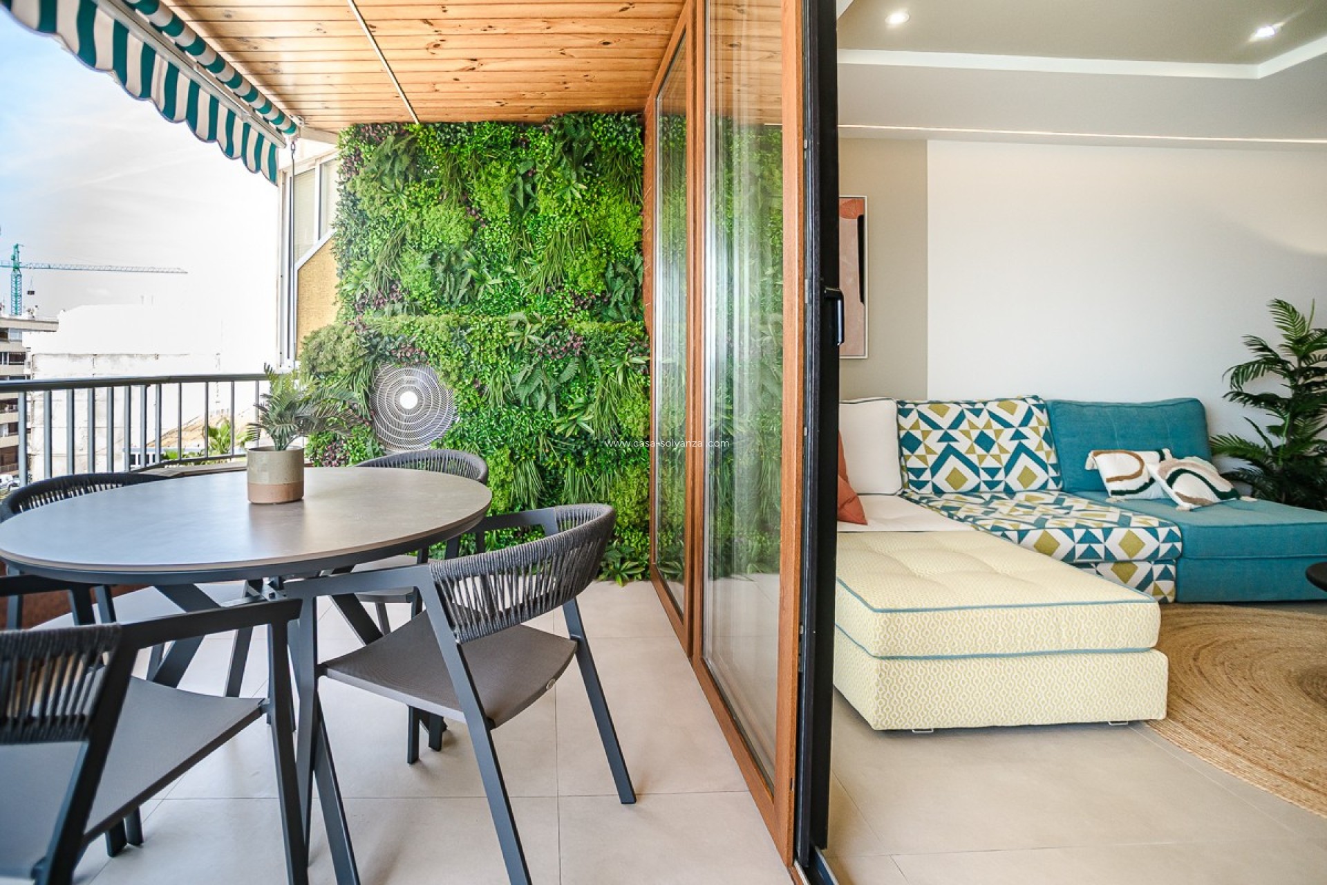 Resale - Apartment / flat - Torrevieja - Torrevieja Centro