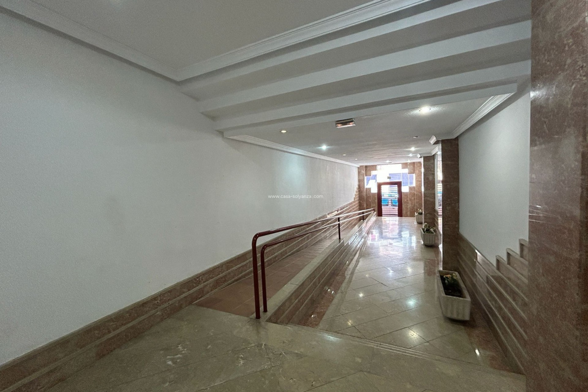 Resale - Apartment / flat - Torrevieja - Torrevieja Centro