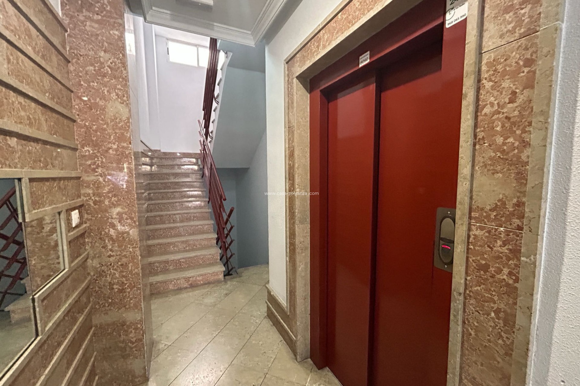 Resale - Apartment / flat - Torrevieja - Torrevieja Centro