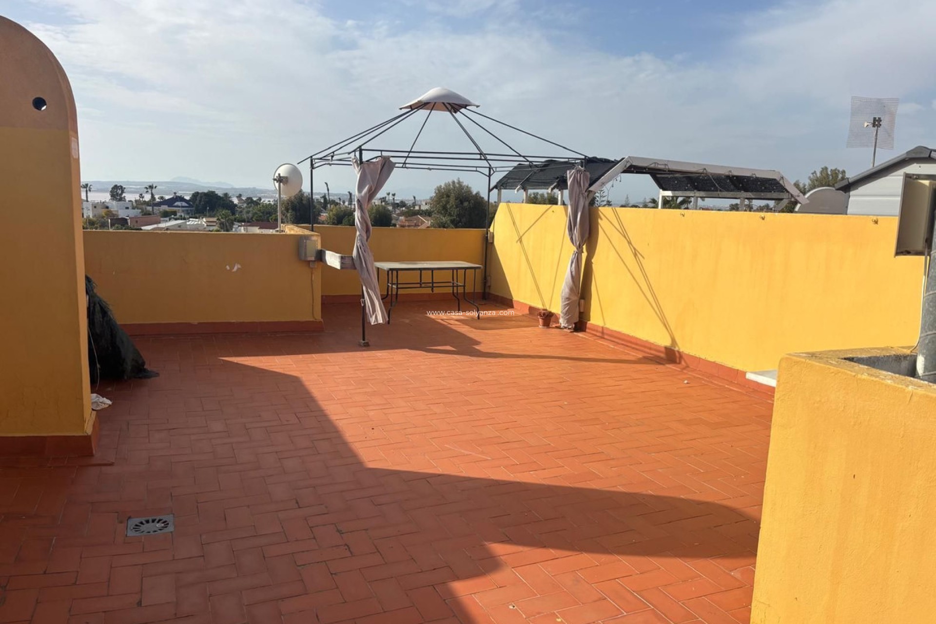 Resale - Apartment / flat - Torrevieja - Torrevieja Centro