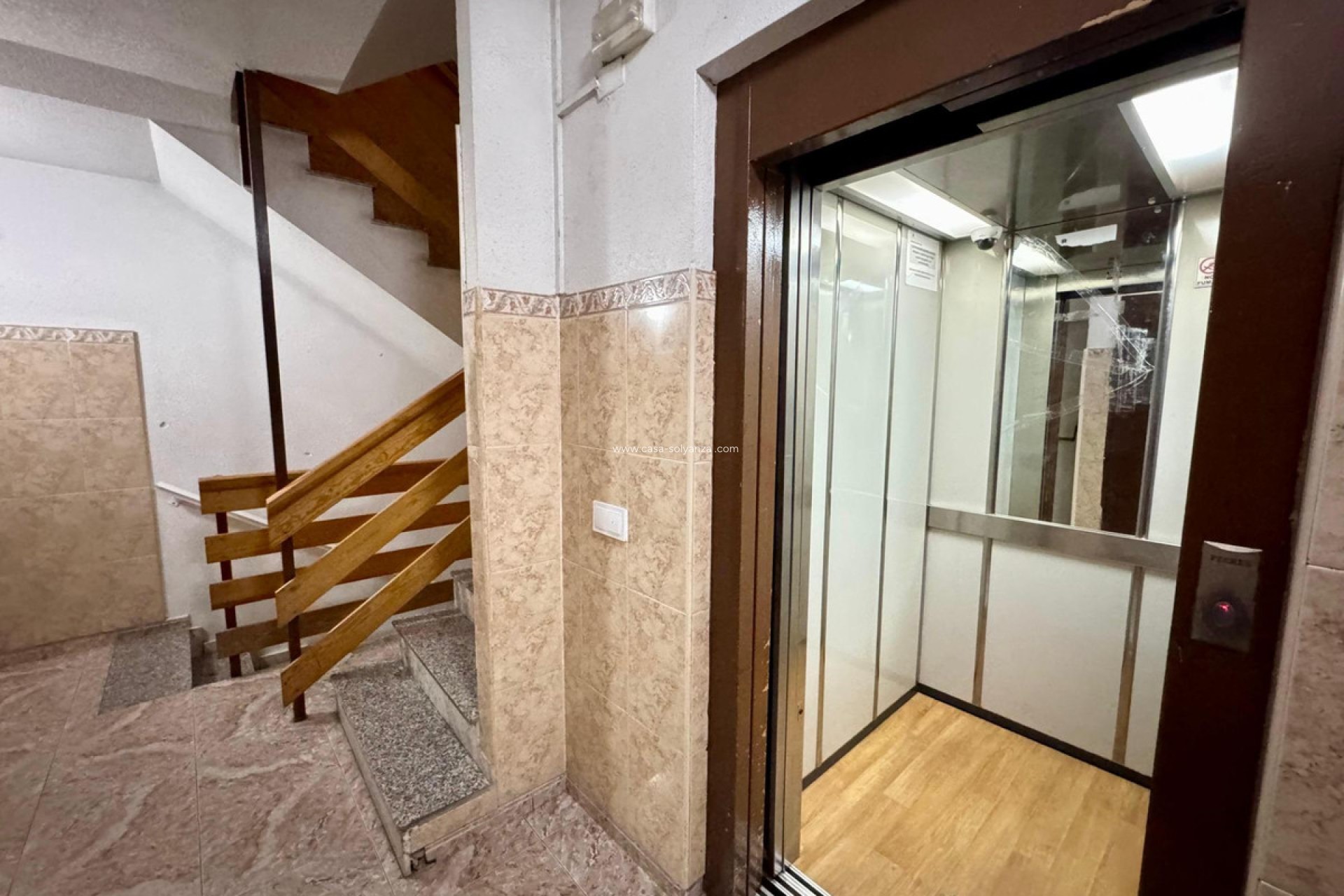 Resale - Apartment / flat - Torrevieja - Torrevieja Centro