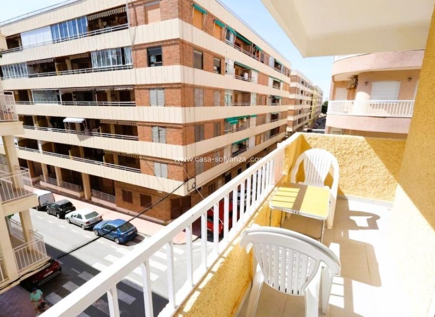 Resale - Apartment / flat - Torrevieja - Torrevieja Centro