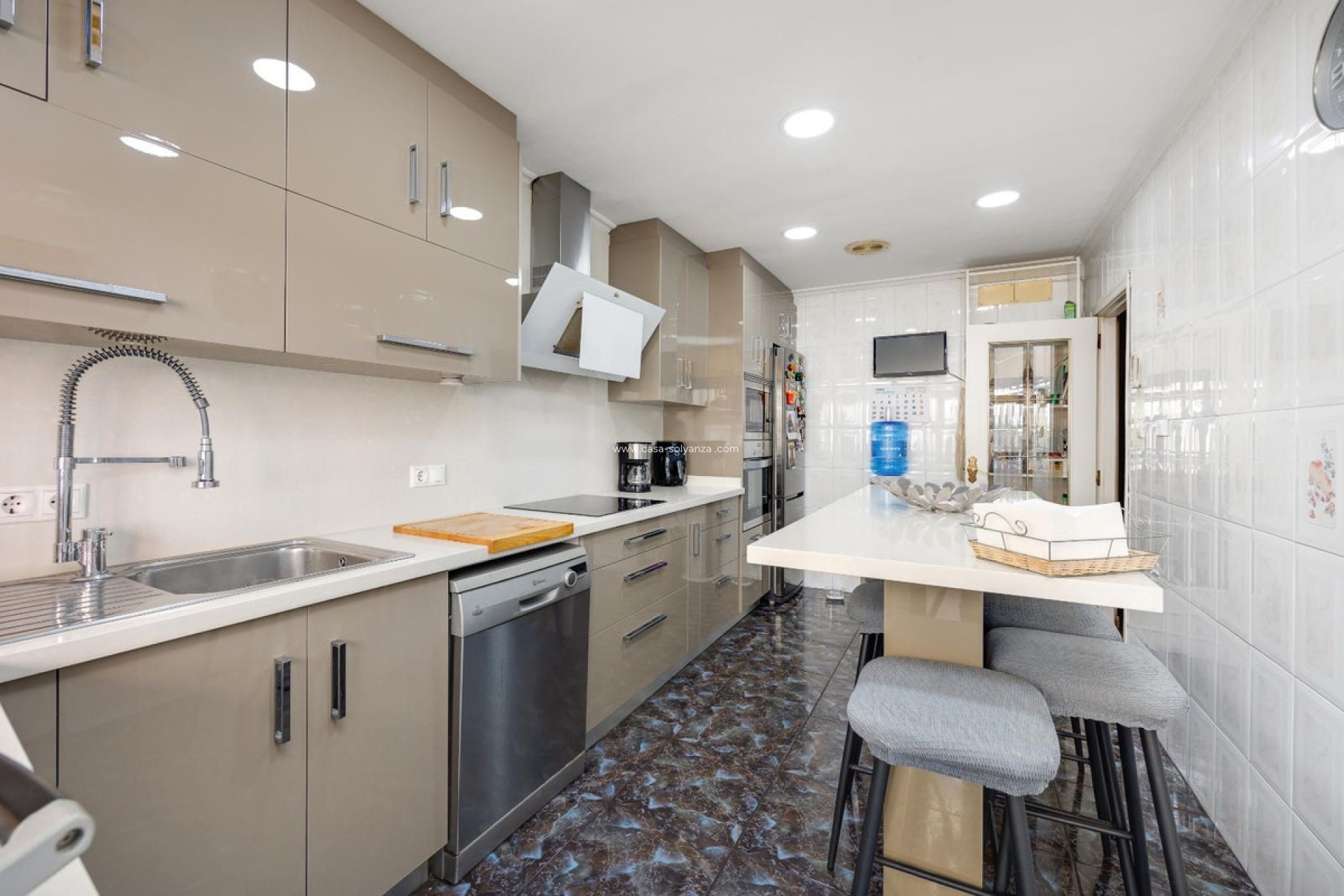 Resale - Apartment / flat - Torrevieja - Torrevieja Centro