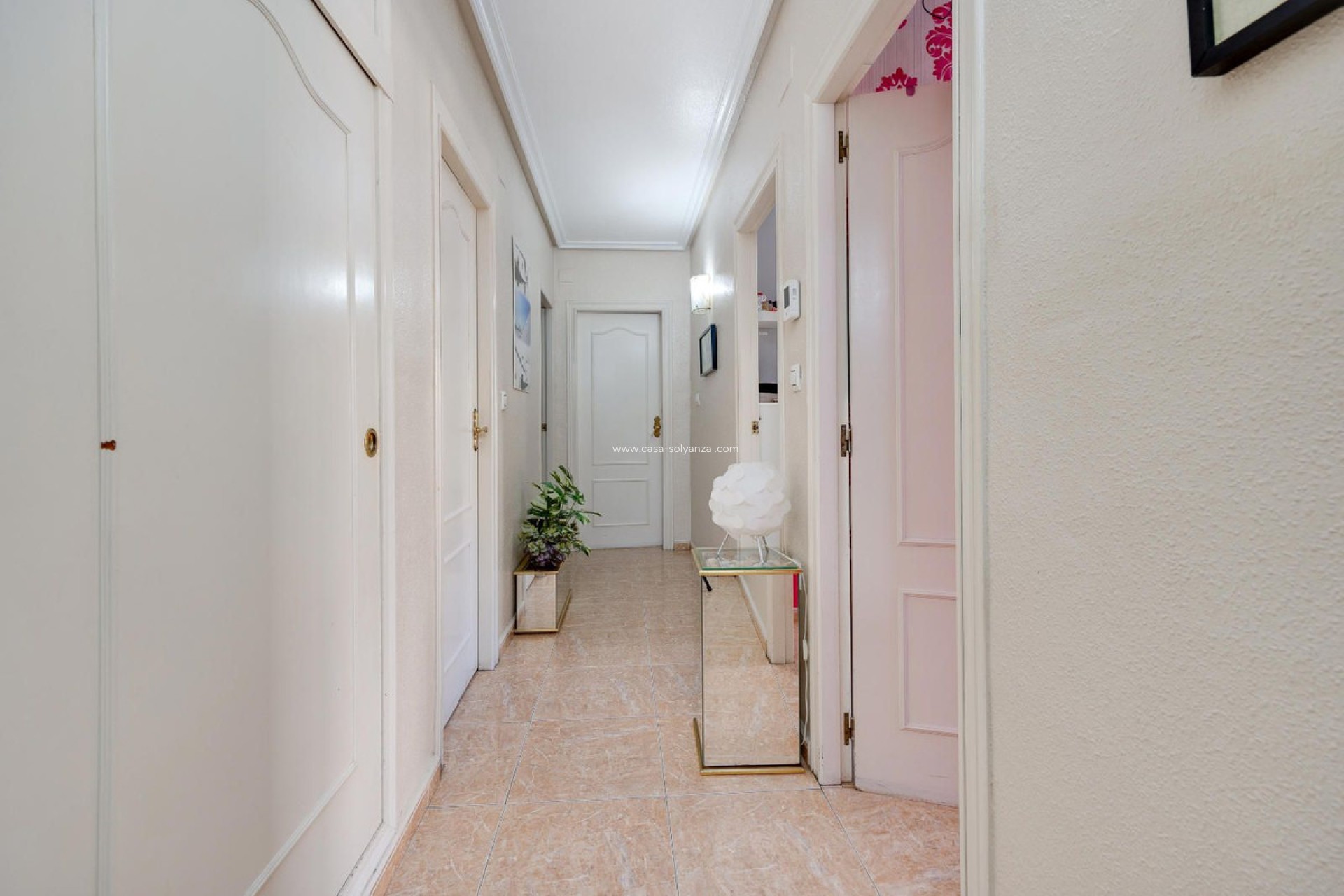 Resale - Apartment / flat - Torrevieja - Torrevieja Centro