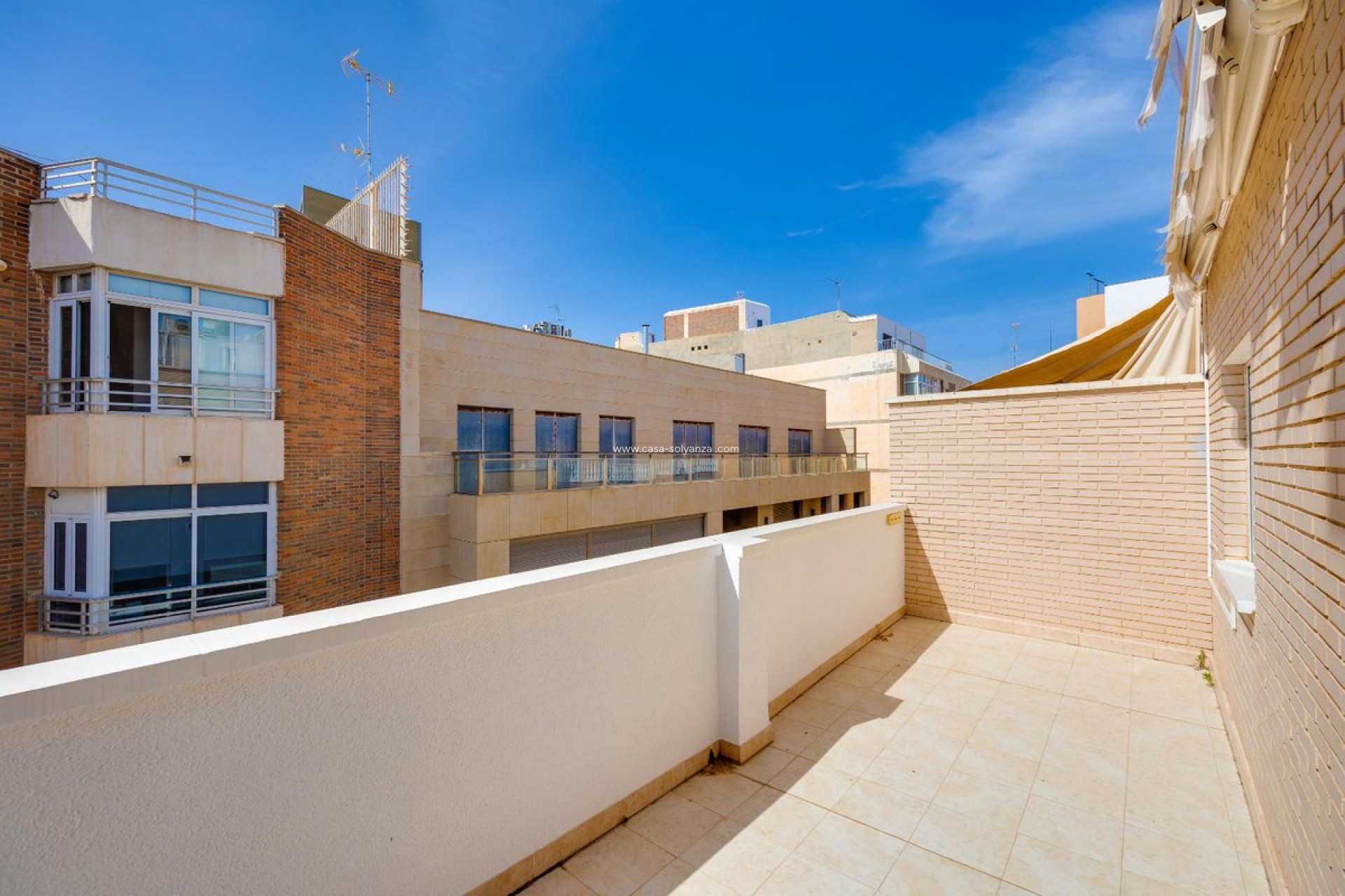 Resale - Apartment / flat - Torrevieja - Torrevieja Centro