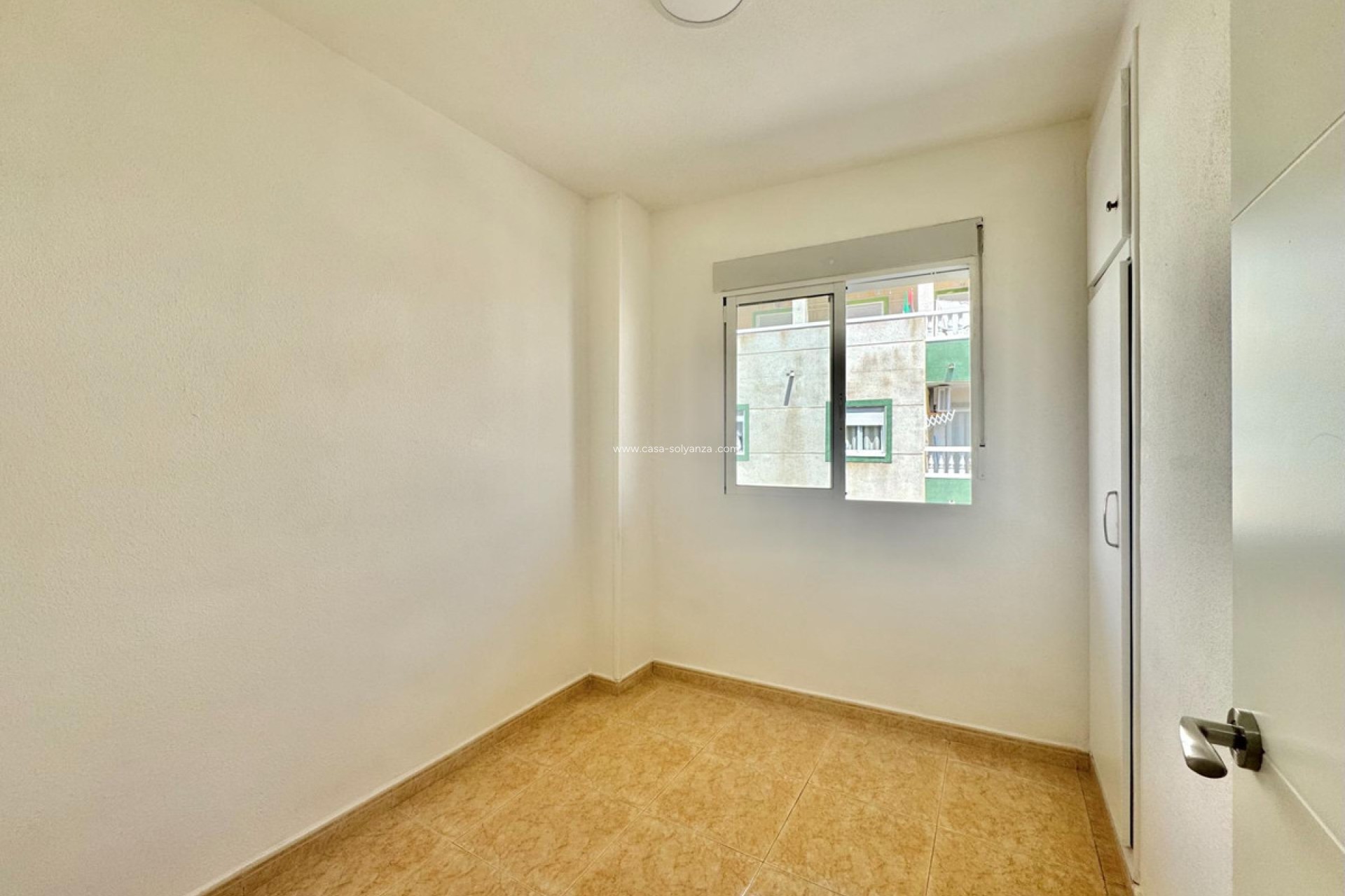 Resale - Apartment / flat - Torrevieja - Torrevieja Centro