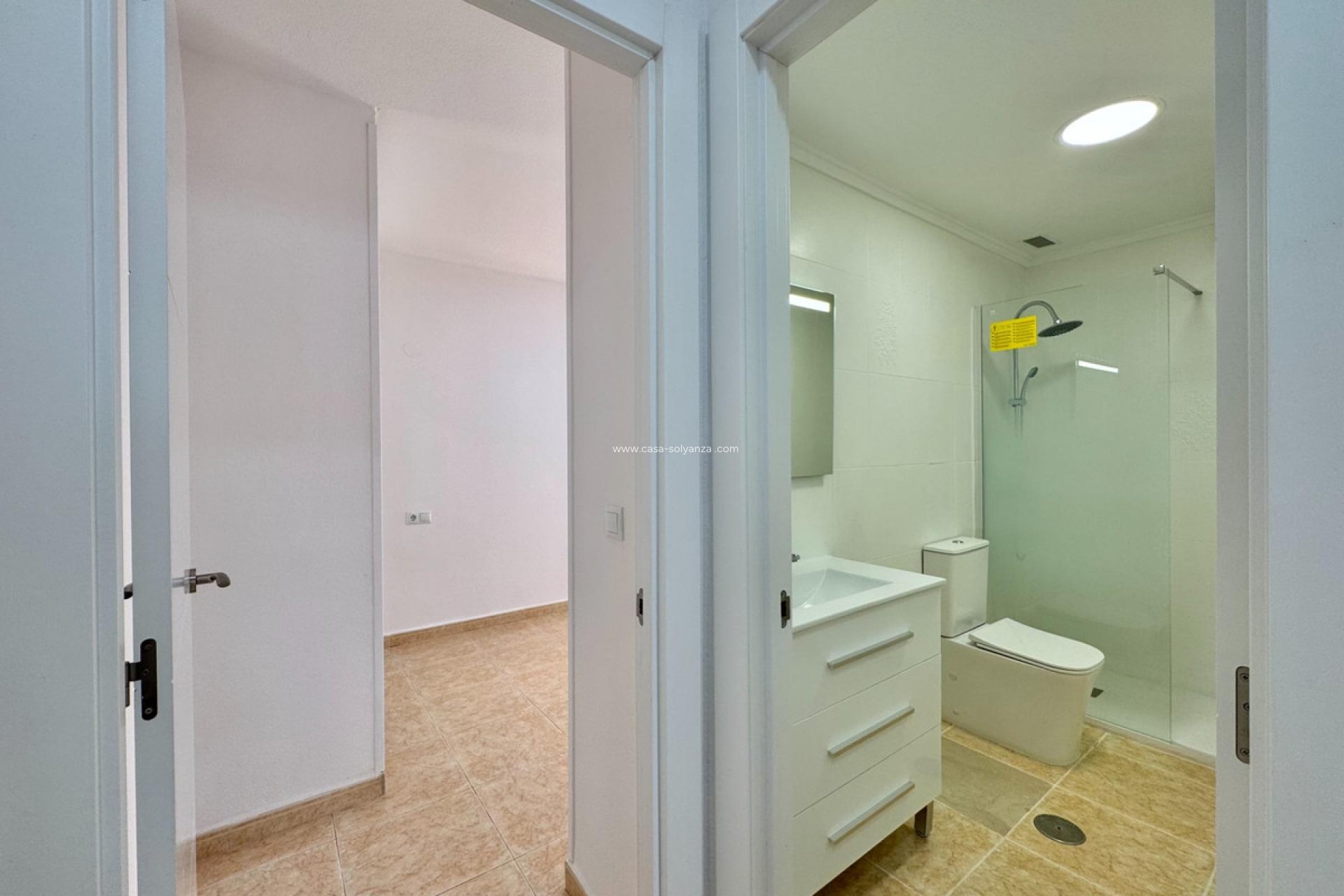 Resale - Apartment / flat - Torrevieja - Torrevieja Centro