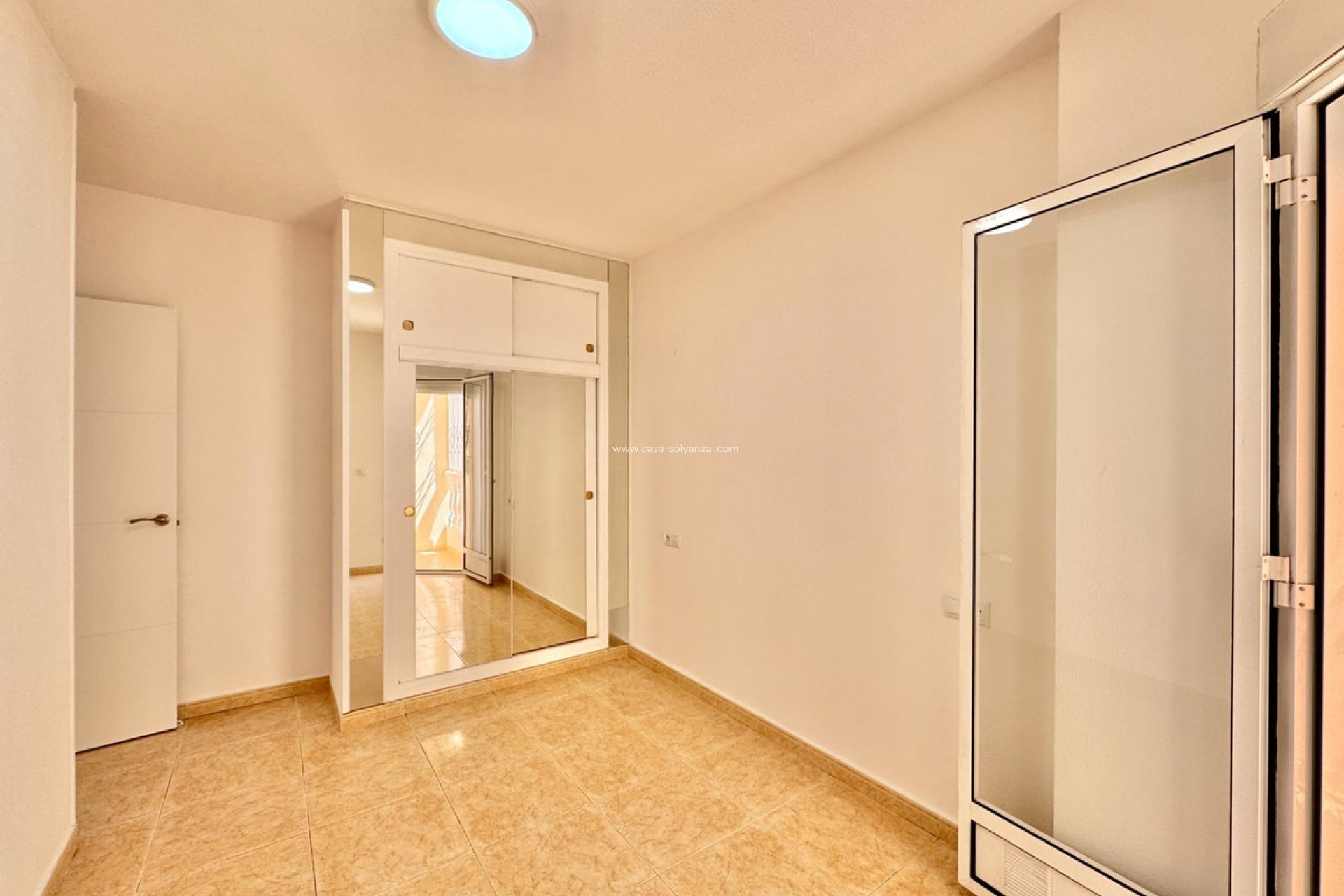 Resale - Apartment / flat - Torrevieja - Torrevieja Centro