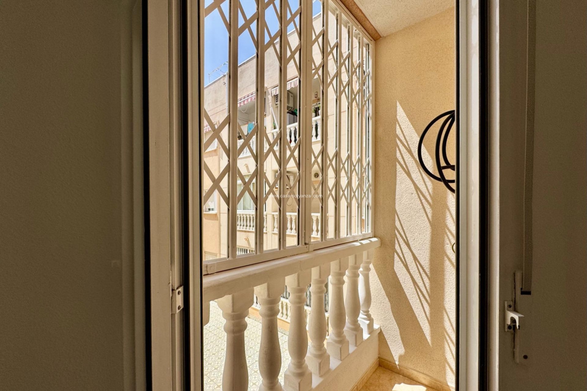 Resale - Apartment / flat - Torrevieja - Torrevieja Centro