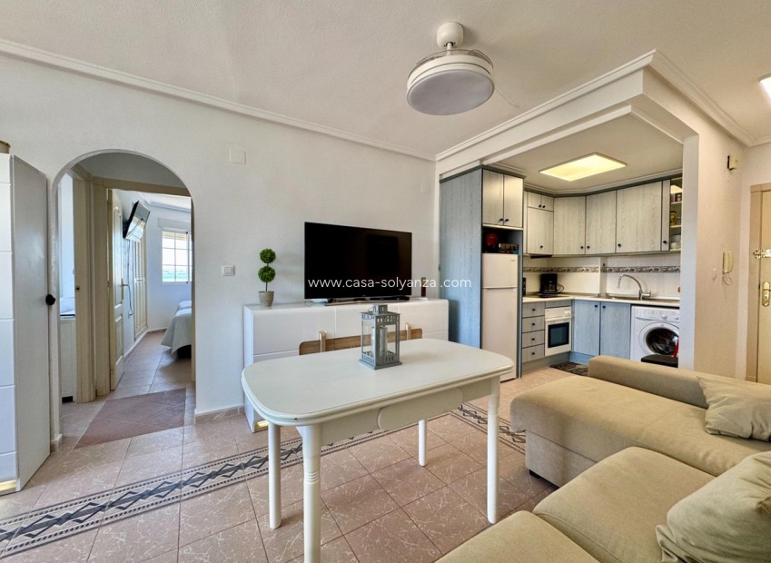 Resale - Apartment / flat - Torrevieja - Torrevieja Centro