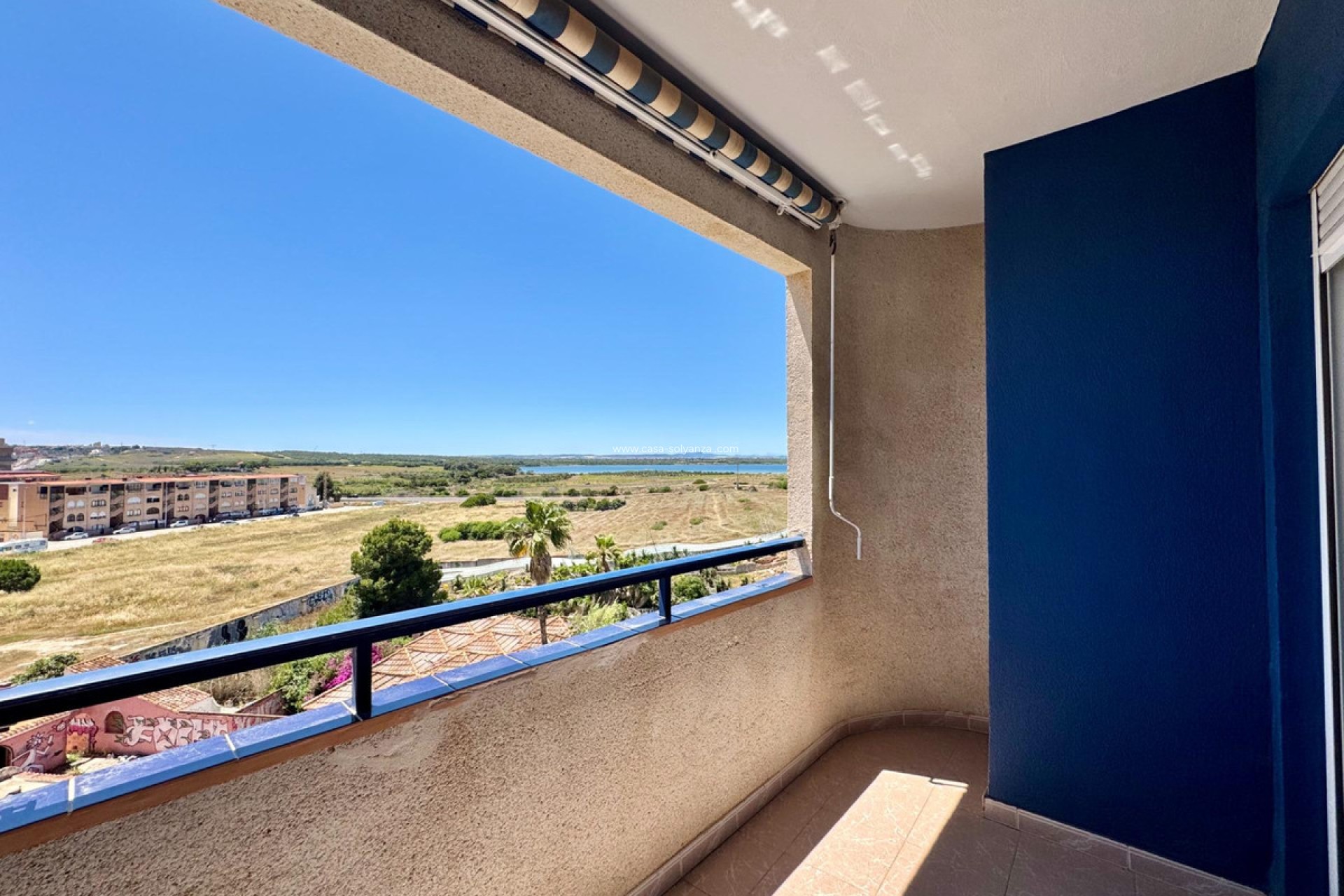 Resale - Apartment / flat - Torrevieja - Torrevieja Centro