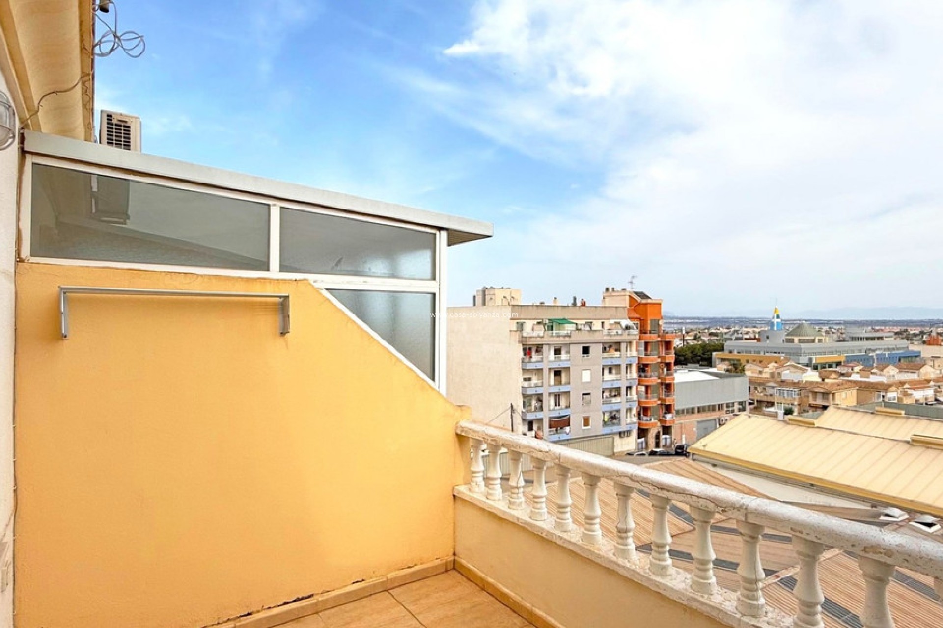 Resale - Apartment / flat - Torrevieja - Torrevieja Centro