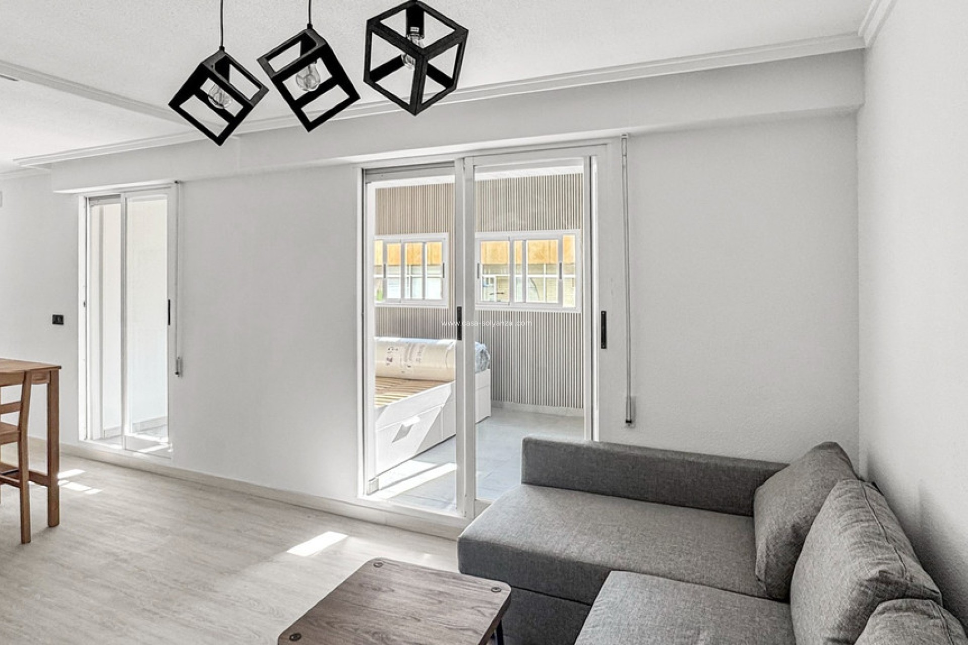 Resale - Apartment / flat - Torrevieja - Torrevieja Centro