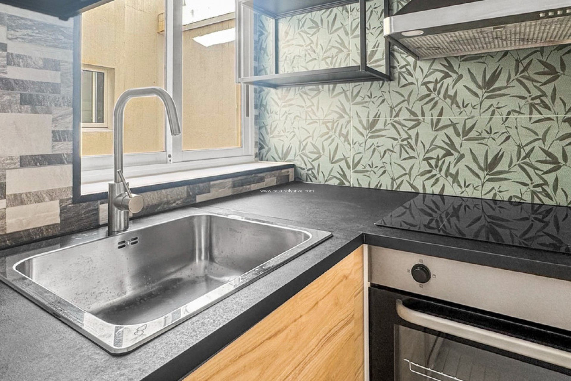 Resale - Apartment / flat - Torrevieja - Torrevieja Centro