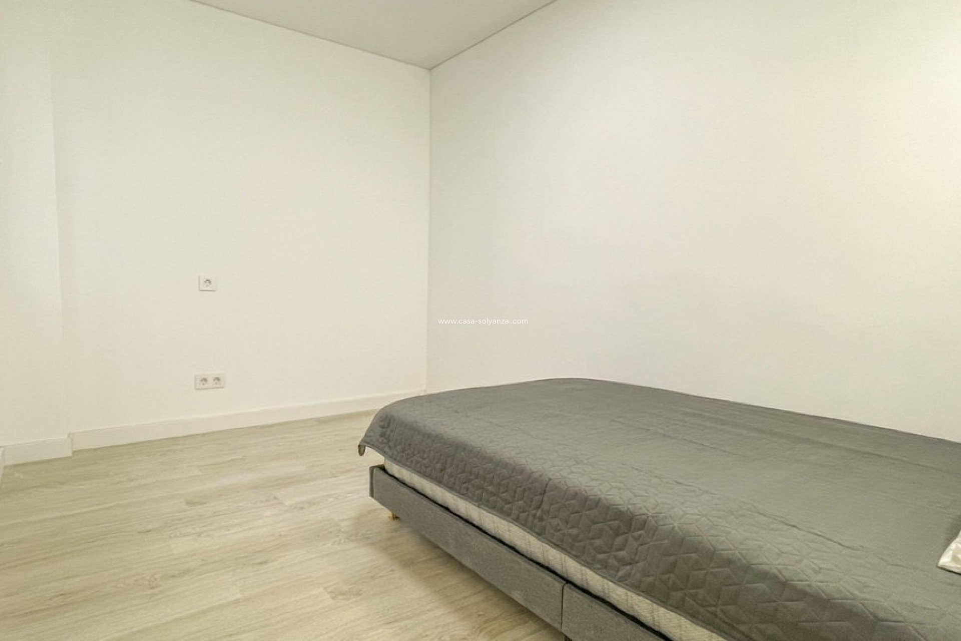 Resale - Apartment / flat - Torrevieja - Torrevieja Centro